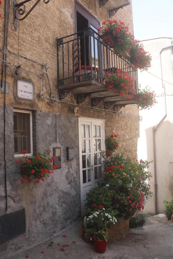 Marianna Hotel Isnello Exterior foto